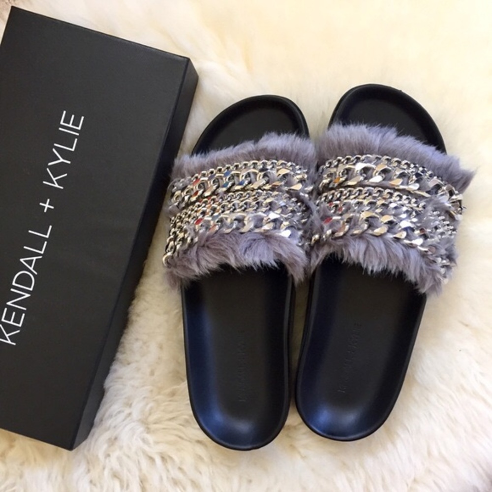 SOLD 🚨 Kendall & Kylie Sammy Slide Sandal - Picture 1 of 1